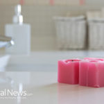 4 Everyday Bathroom Products Toxic to Men