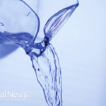 “Wellnessman” Endorses Drinking Mucho Agua